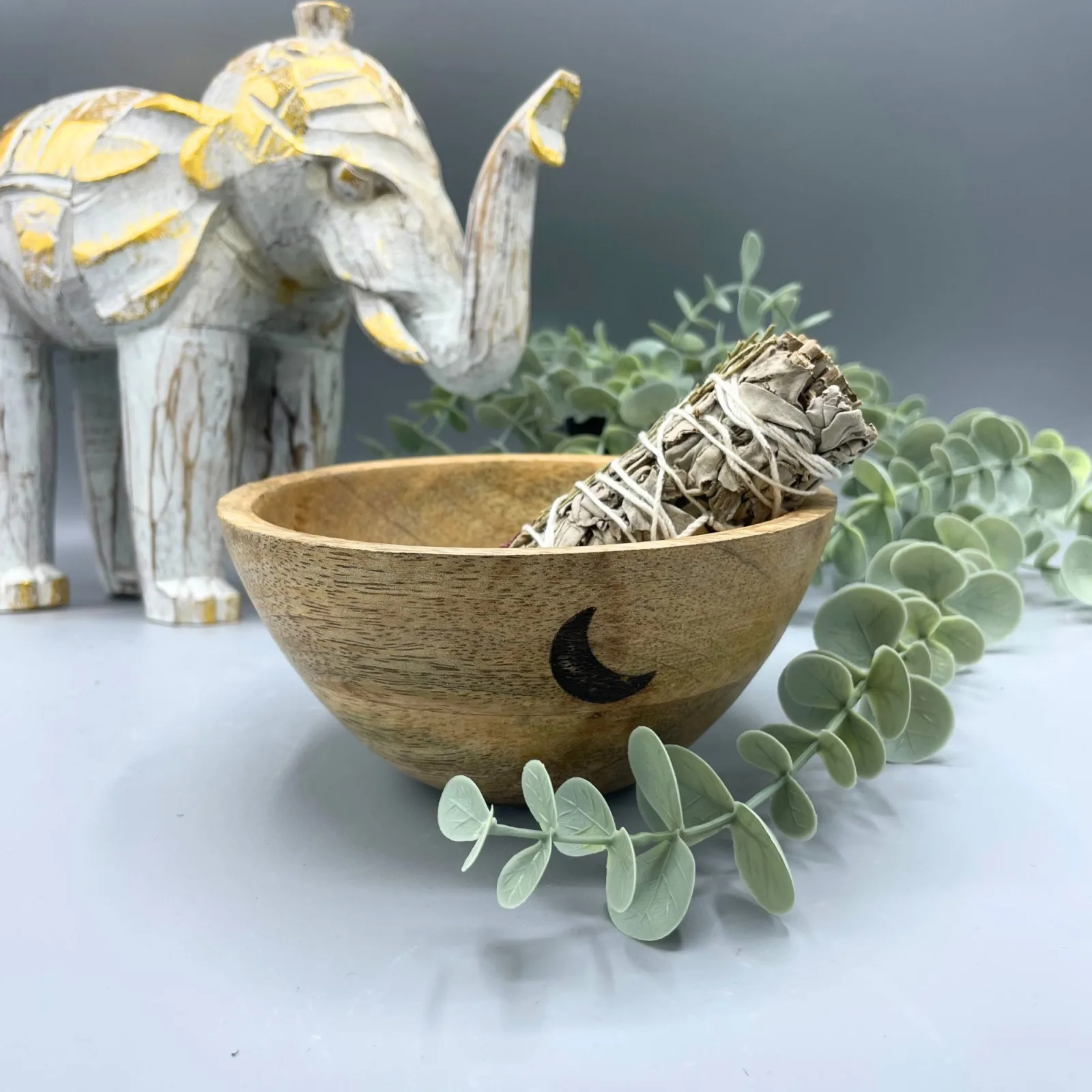 Dřevěná Rituální Miska pro Vykuřovací Svazky - 3 Měsíce - 14x7cm