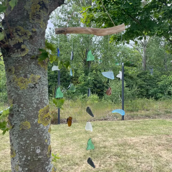 Zvonkohra z Recyklovaného Skla - Vícebarevná
