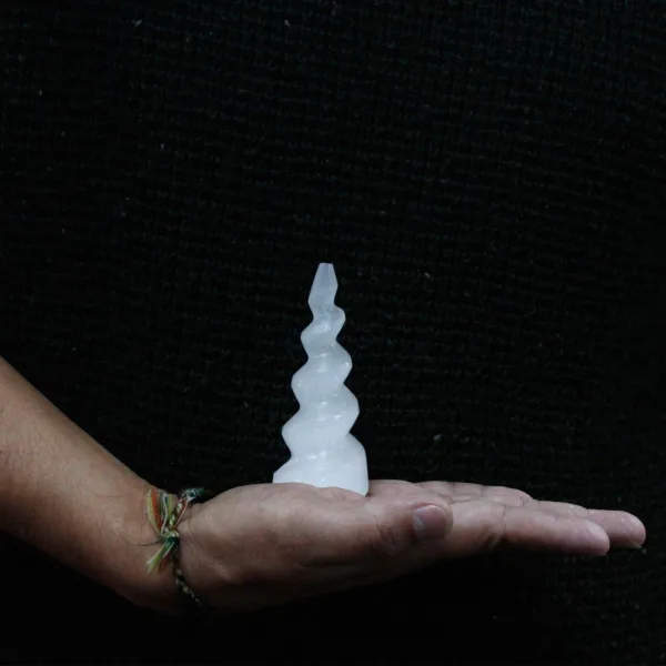 Selenitová Spirálovitá Věž - Roh Jednorožce - 10 cm